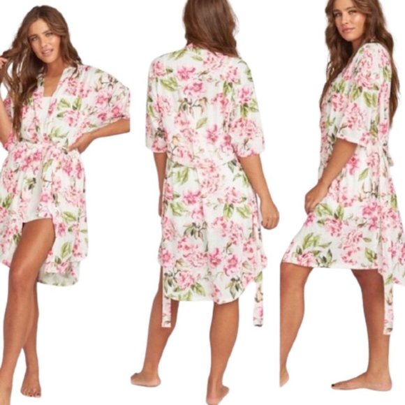 Show Me Your MuMu Garden of Blooms Brie Robe - Picture 1 of 4